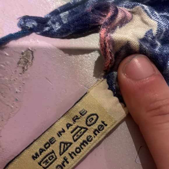 - Vintage Kenz Square Scarf Blue and Pink Coastal Beach Tropical Design - Picture 5 of 6